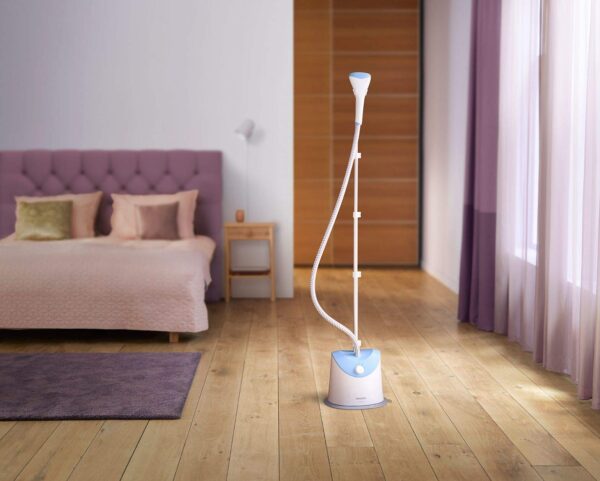 Vertical steam iron